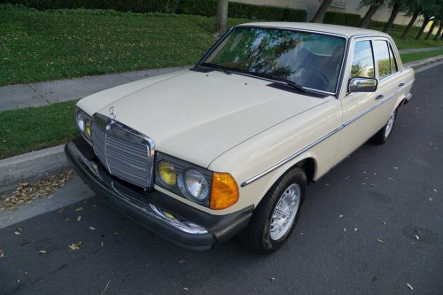 download Mercedes Benz W123 300D workshop manual