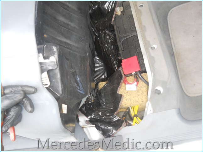 download MERCEDES E320 workshop manual