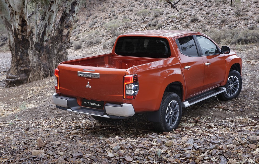 download MITSUBISHI L200 STRADA TRITON able workshop manual