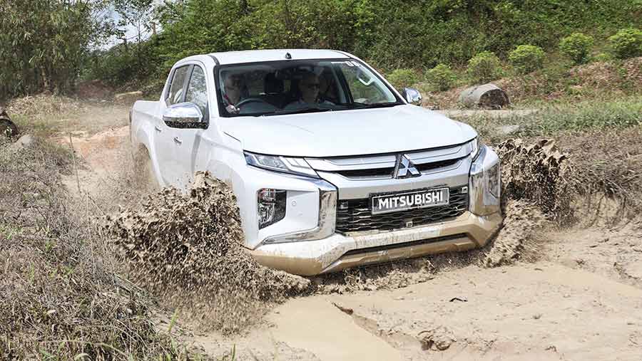 download MITSUBISHI L200 workshop manual