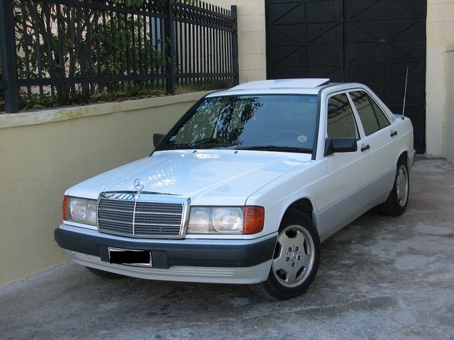 download Mercedes 190E 90 workshop manual