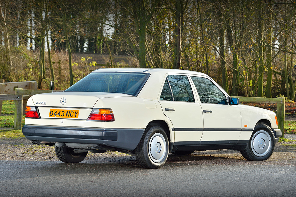 download Mercedes 300E 87 workshop manual