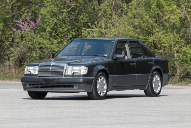 download Mercedes 500E 93 workshop manual