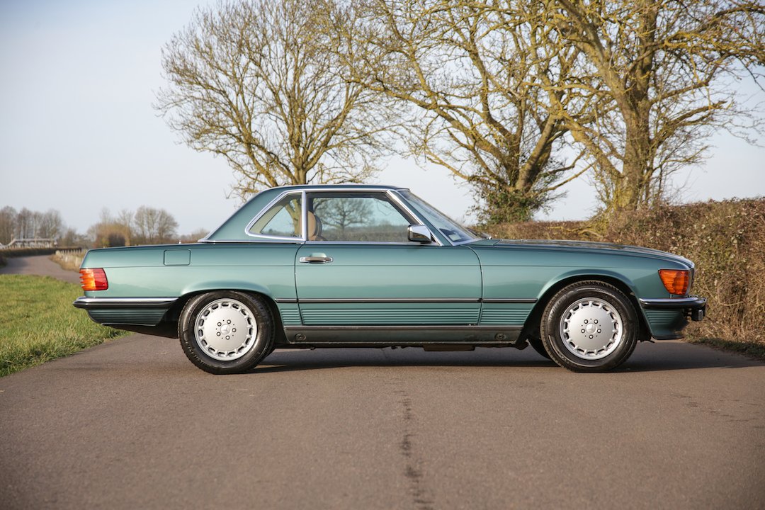 download Mercedes 560 SL workshop manual