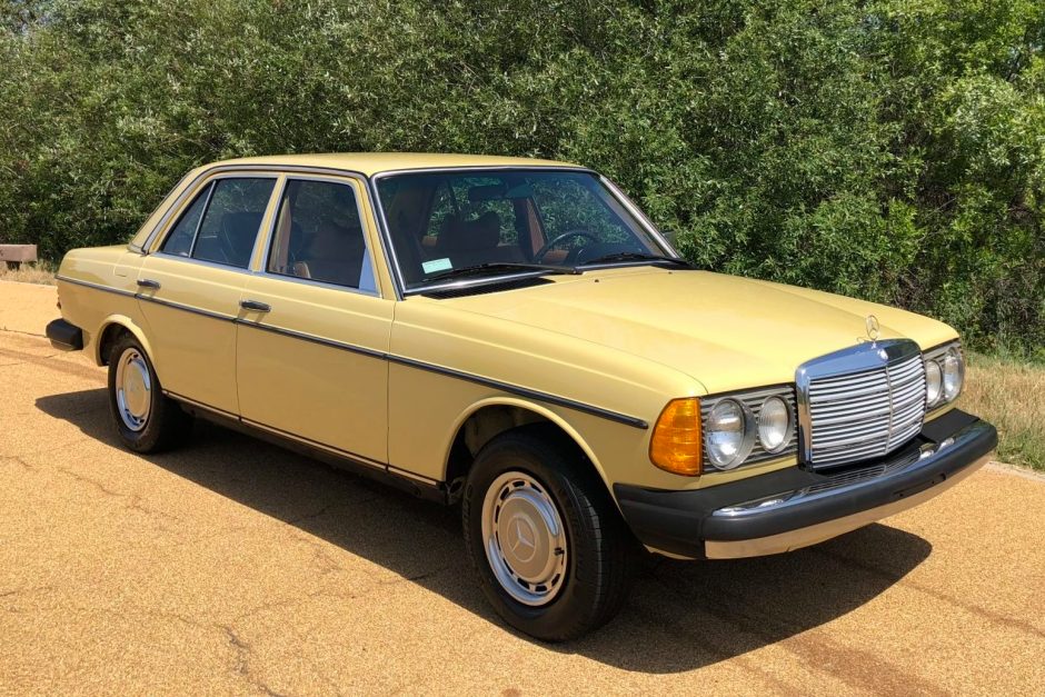 download Mercedes Benz 240D workshop manual