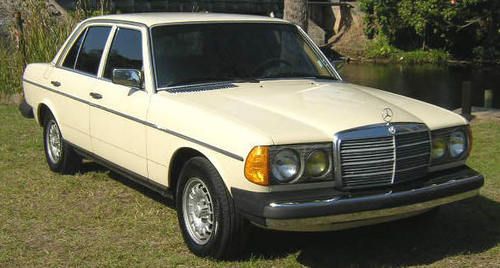 download Mercedes Benz 300D 300TD 300CD workshop manual