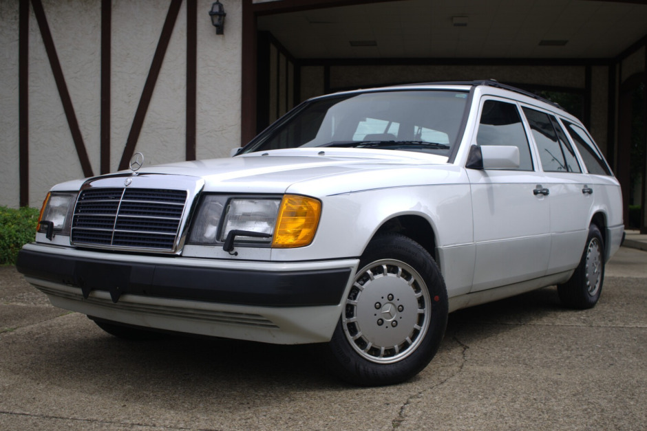 download Mercedes Benz 300TE workshop manual