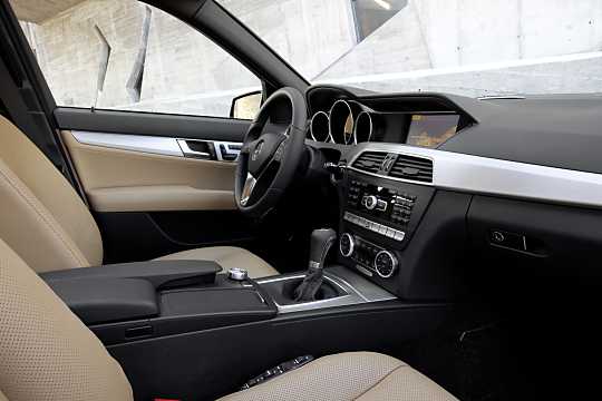 download Mercedes Benz C Class C250 4MATIC workshop manual