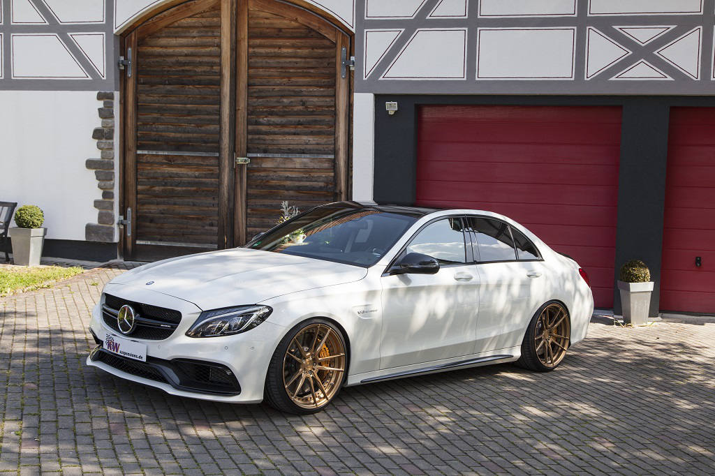 download Mercedes Benz C63 AMG workshop manual