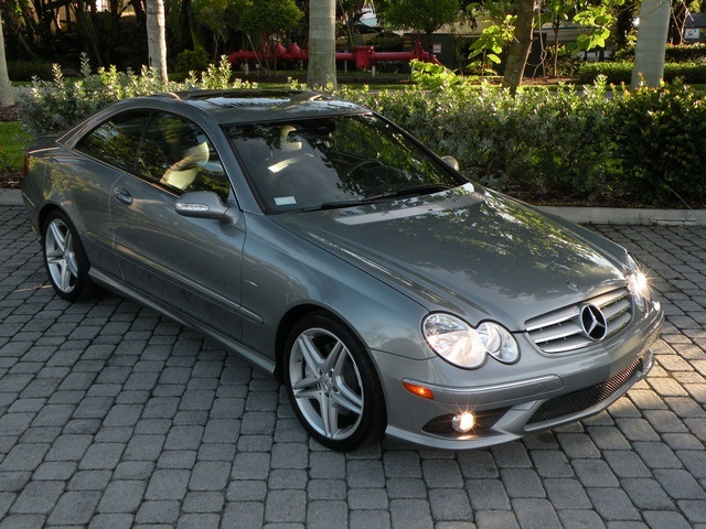 download Mercedes Benz CLK350 workshop manual