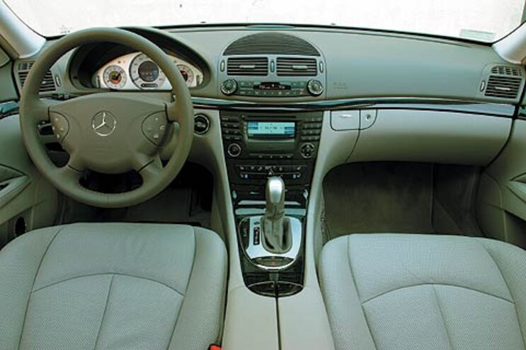 download Mercedes Benz E Class E500 4matic workshop manual