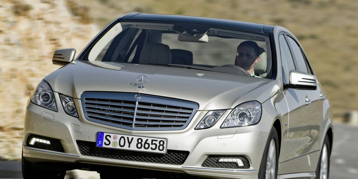 download Mercedes Benz E Class E550 Sedan able workshop manual