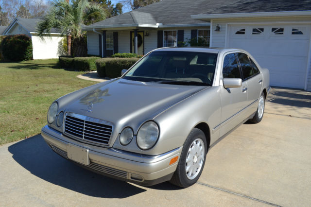 download Mercedes Benz E300D workshop manual