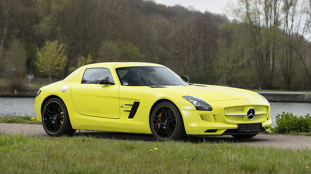 download Mercedes Benz SLS AMG able workshop manual