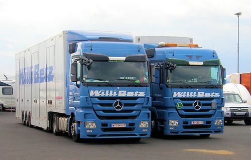 download Mercedes Benz Trucks Buses up to [ INFORMATIVE DIY ]  9734;  9734 workshop manual