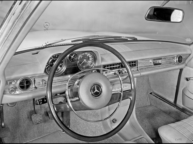 download Mercedes Benz W114 W115 workshop manual