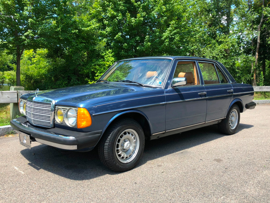 download Mercedes Benz W123 300D Turbo workshop manual