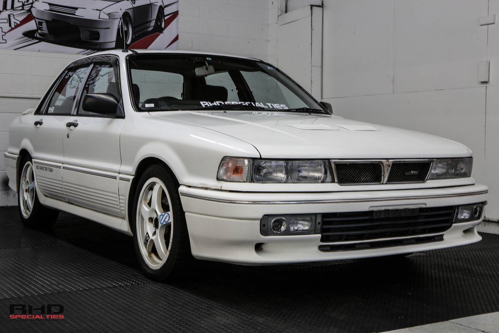 download Mitsubishi Galant Eterna workshop manual