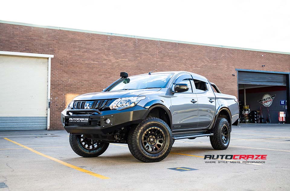 download Mitsubishi L200 Triton workshop manual