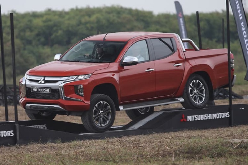 download Mitsubishi L200 Triton workshop manual