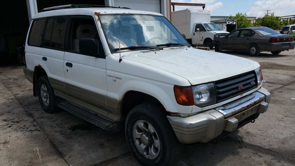 download Mitsubishi Montero 92 93 94 95 workshop manual