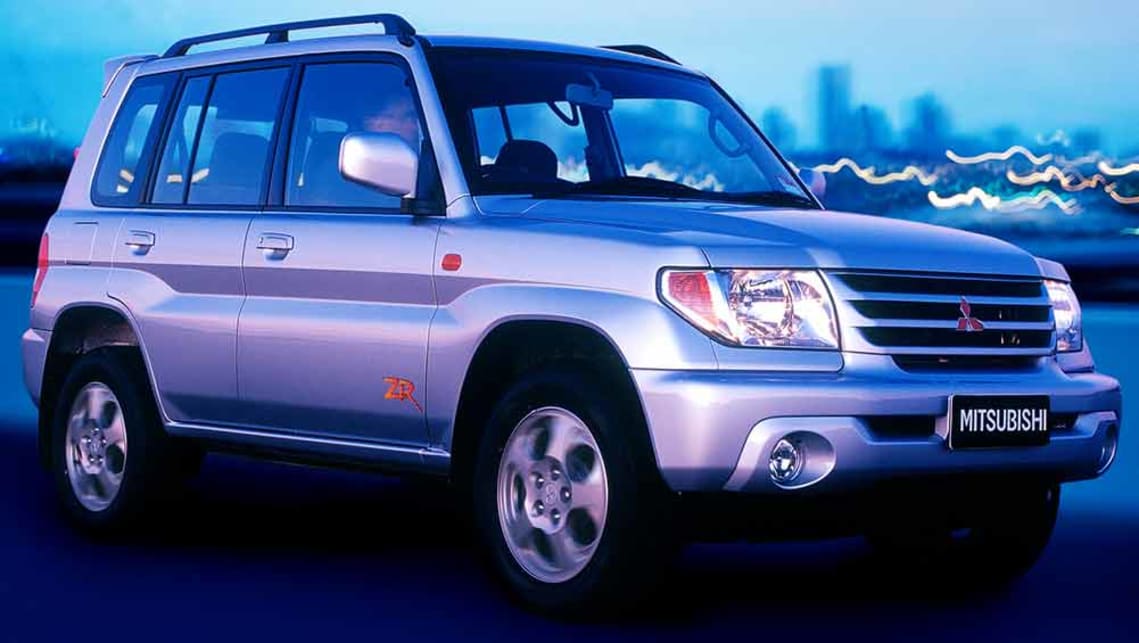 download Mitsubishi Montero 92 93 94 95 workshop manual