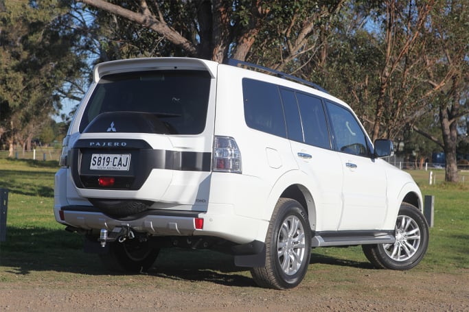 download Mitsubishi Pajero Workable workshop manual