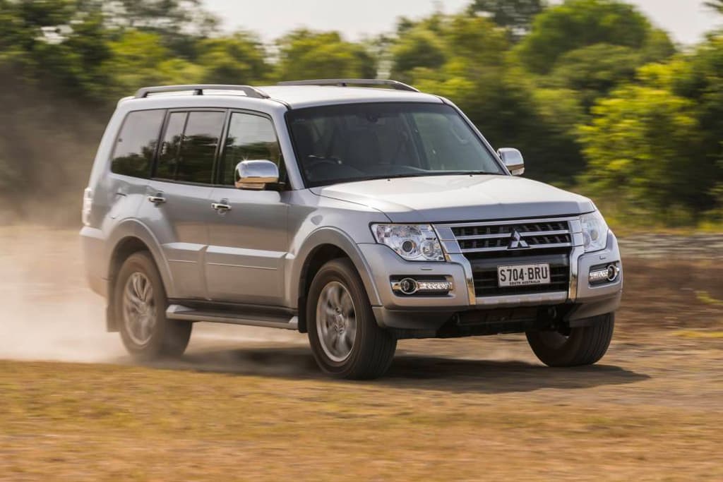 download Mitsubishi Pajero workshop manual