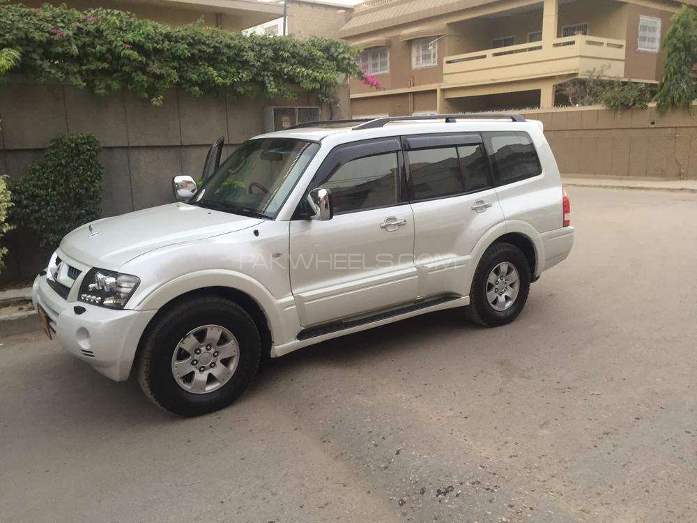 download Mitsubishi Pajero workshop manual