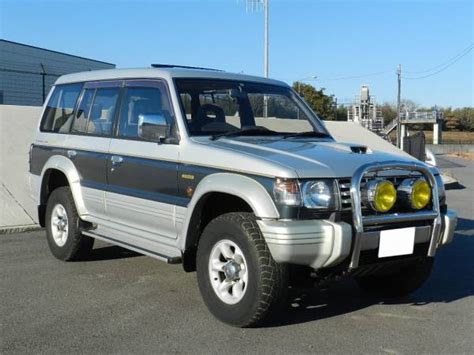 download Mitsubishi Pajero workshop manual