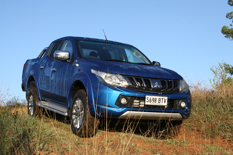 download Mitsubishi Triton workshop manual