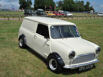 download Morris Mini Traveller able workshop manual