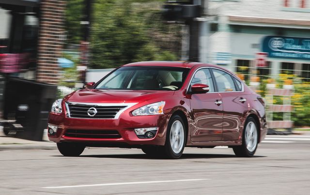 download Nissan Altima able workshop manual