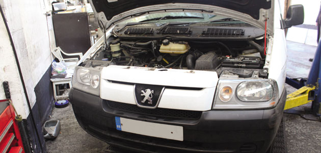 download PEUGEOT EXPERT 2.0 HDI Engine TYPES RHZ workshop manual