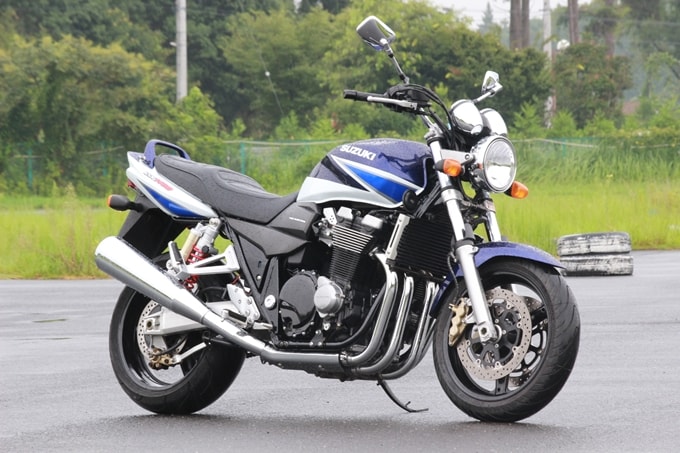 download SUZUKI GSX1400 Motorcycle  able workshop manual