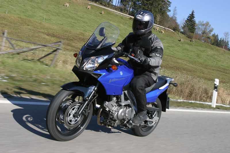 download Suzuki DL650 K4 Motorcycle in able workshop manual