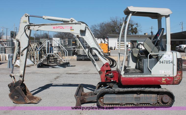 download Takeuchi TB125 Compact Excavatorable workshop manual