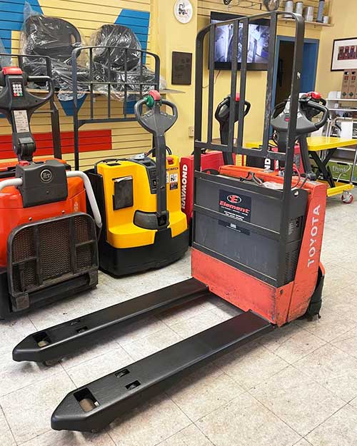 download Toyota 7HBW23 Pallet Trucks Workable workshop manual