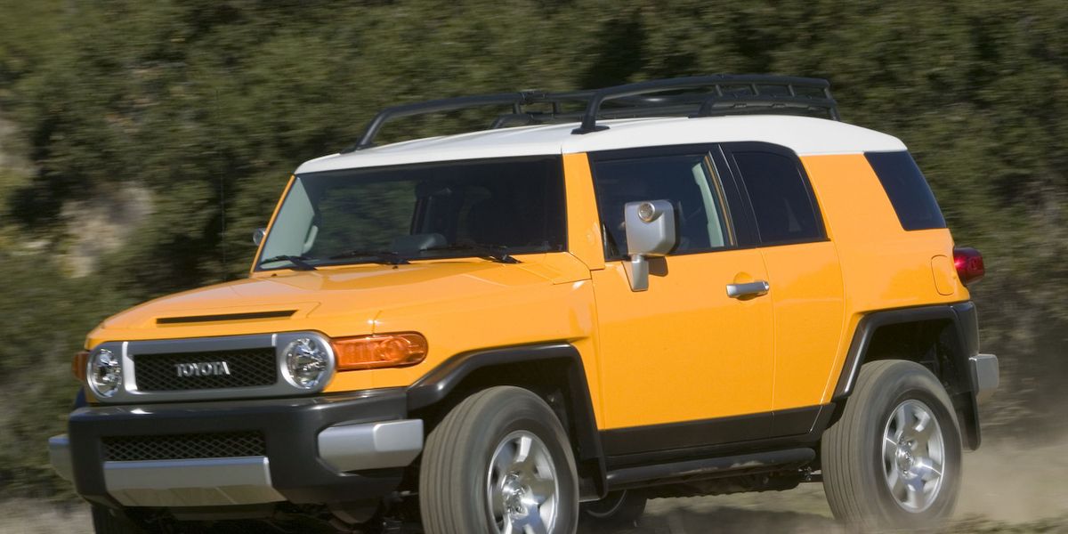 download Toyota FJ Cruiser able workshop manual