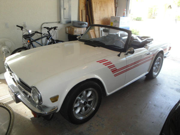 download Triumph TR6 workshop manual