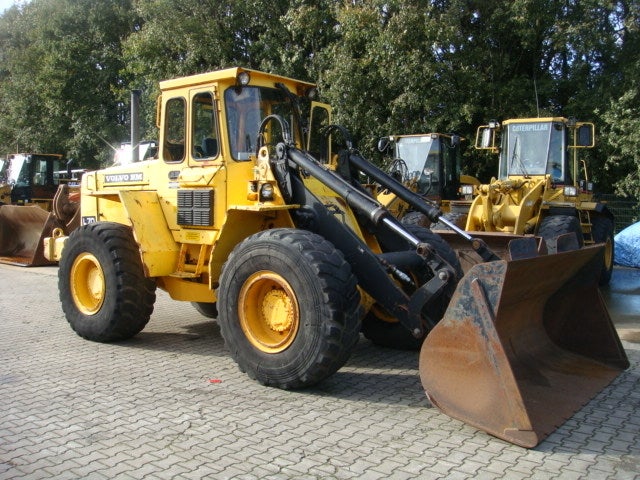 download VOLVO BM L70 Wheel Loader able workshop manual