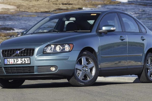 download VOLVO S40 workshop manual