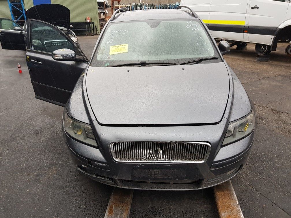 download VOLVO V50 workshop manual