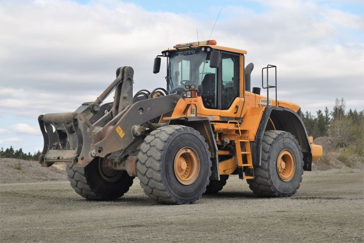 download Volvo L180F Wheel Loader able workshop manual