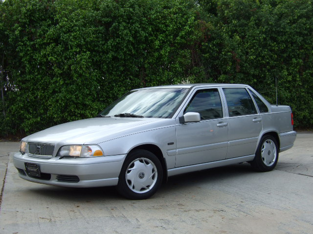 download Volvo S70 99 workshop manual