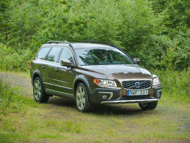 download Volvo XC70 workshop manual